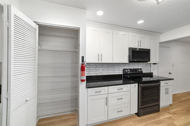 8877 SW 96TH STREET D, Ocala, FL 34481