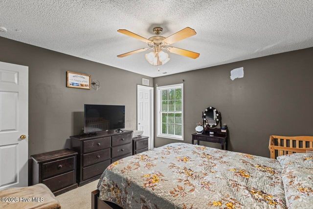 136 Constitution Avenue, Jacksonville, NC 28540