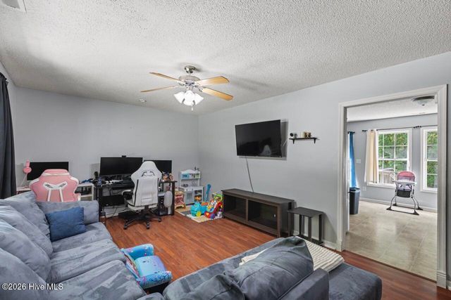 136 Constitution Avenue, Jacksonville, NC 28540