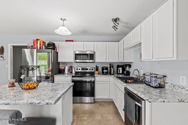 136 Constitution Avenue, Jacksonville, NC 28540