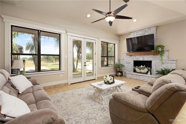 6907 Vista Bonita Drive, Edinburg, TX 78542