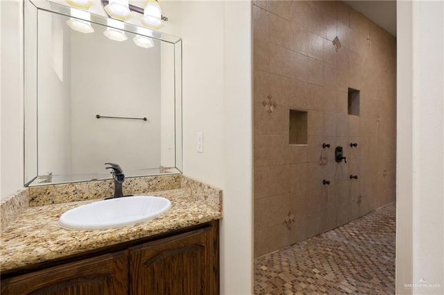 6907 Vista Bonita Drive, Edinburg, TX 78542