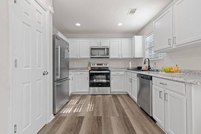 5914 Waggoner Court, Rex, GA 30273