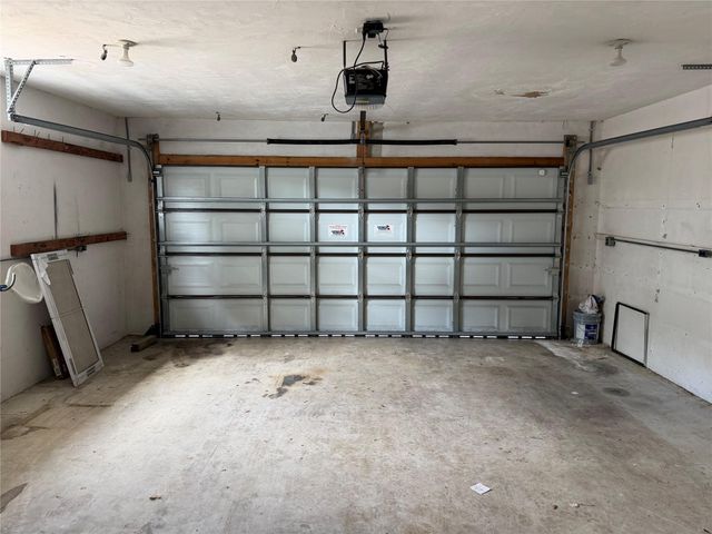 4560 NW 6th Ct, Plantation, FL 33317