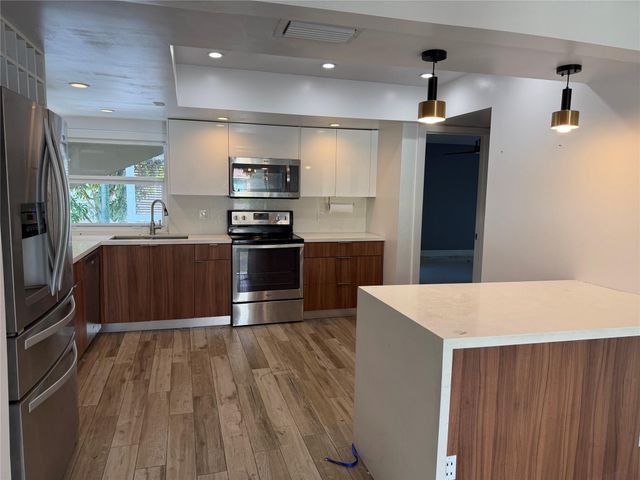 4560 NW 6th Ct, Plantation, FL 33317