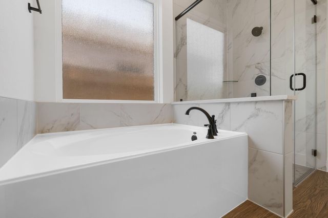 203 Blue River Trail, Rosenberg, TX 77471