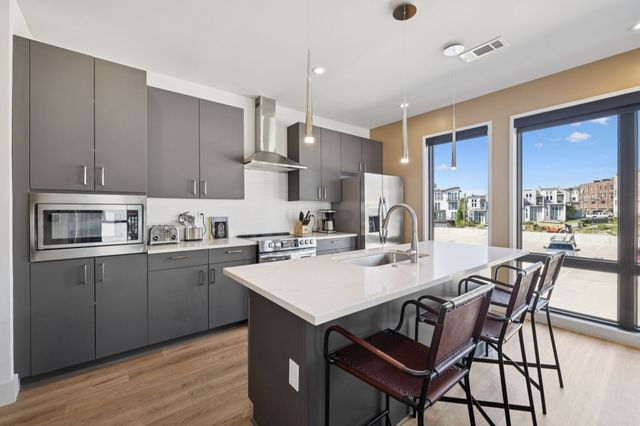 303 31st Ave N Apt 417, Nashville, TN 37203