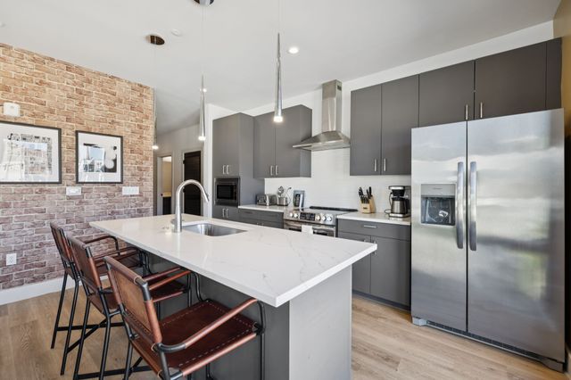 303 31st Ave N Apt 417, Nashville, TN 37203