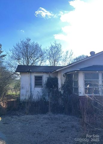 32 Tell Davidson Road, Chesterfield, SC 29709