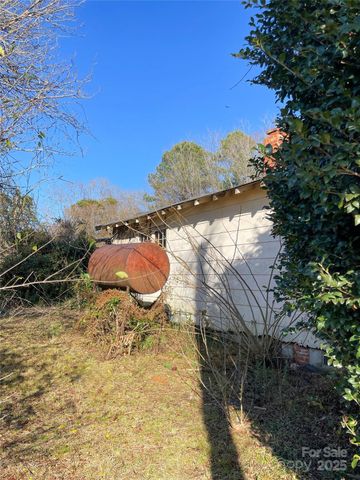 32 Tell Davidson Road, Chesterfield, SC 29709