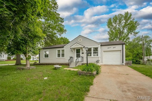 1140 Nectar Drive, St Louis, MO 63137