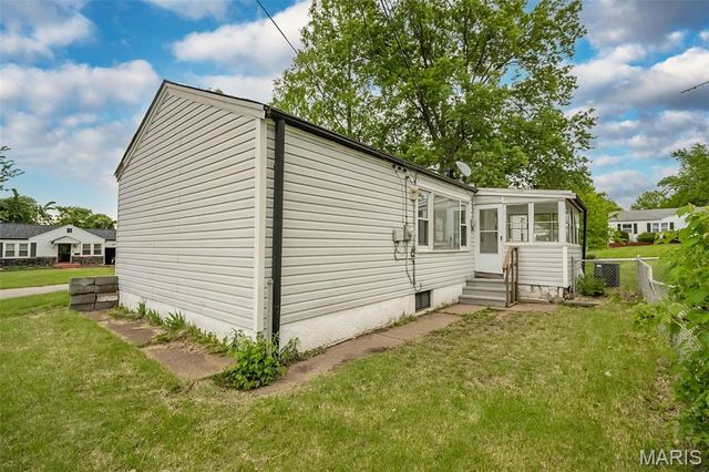 1140 Nectar Drive, St Louis, MO 63137