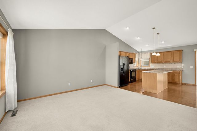 339 3rd Avenue NE, Lonsdale, MN 55046