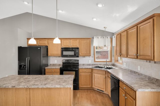 339 3rd Avenue NE, Lonsdale, MN 55046