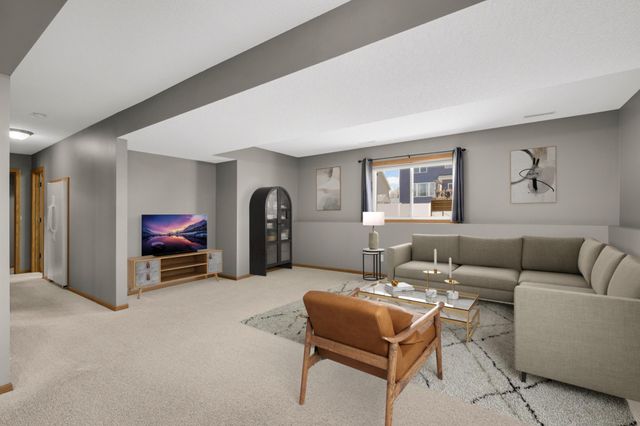 339 3rd Avenue NE, Lonsdale, MN 55046