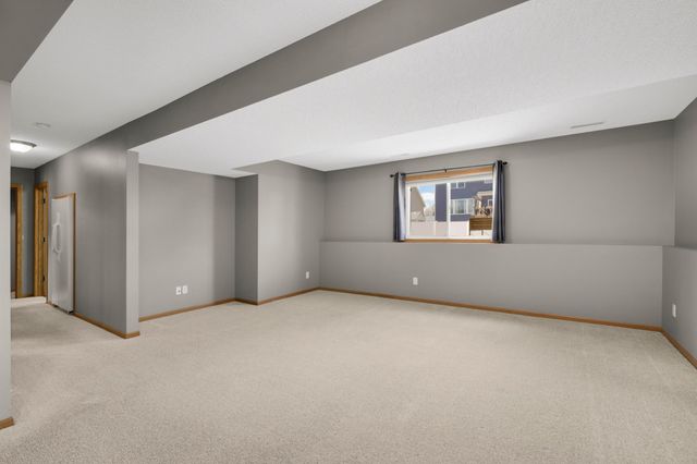 339 3rd Avenue NE, Lonsdale, MN 55046