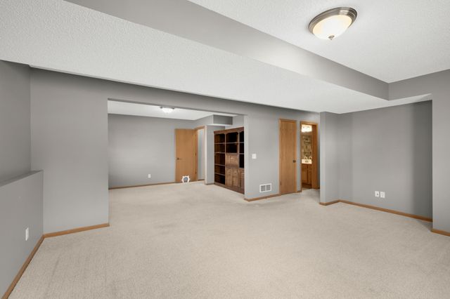 339 3rd Avenue NE, Lonsdale, MN 55046