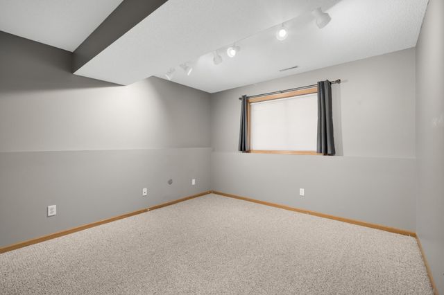 339 3rd Avenue NE, Lonsdale, MN 55046