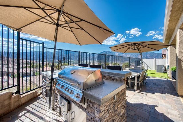11865 Wandering Way, Corona, CA 92883