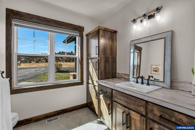 4685 SW Trout Rd, Terrebonne, OR 97760