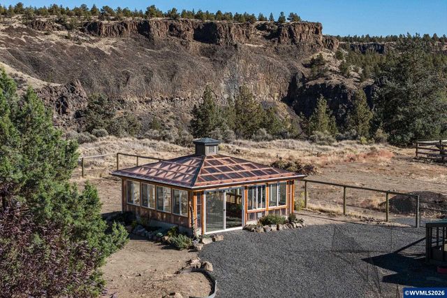 4685 SW Trout Rd, Terrebonne, OR 97760