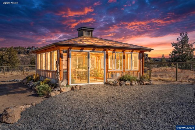 4685 SW Trout Rd, Terrebonne, OR 97760