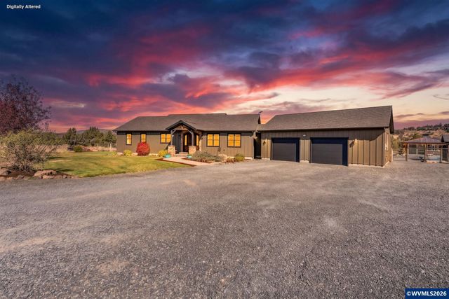 4685 SW Trout Rd, Terrebonne, OR 97760