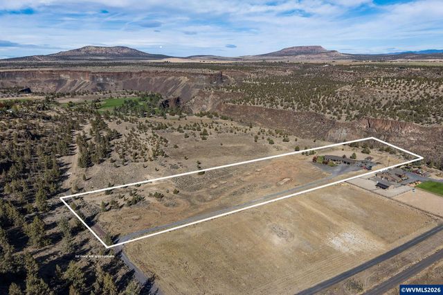 4685 SW Trout Rd, Terrebonne, OR 97760
