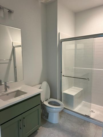 3162 Bosworth St, Lathrop, CA 95330