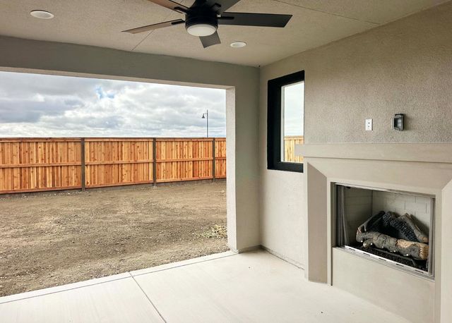 3162 Bosworth St, Lathrop, CA 95330