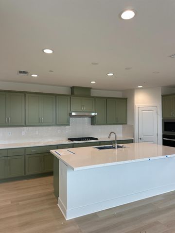 3162 Bosworth St, Lathrop, CA 95330