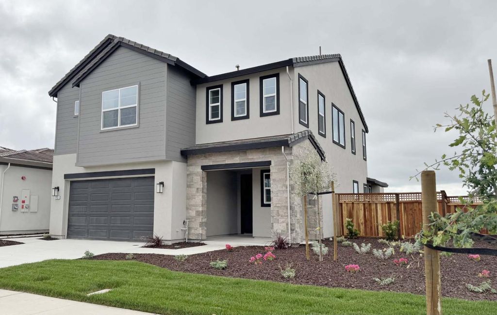 3162 Bosworth St, Lathrop, CA 95330