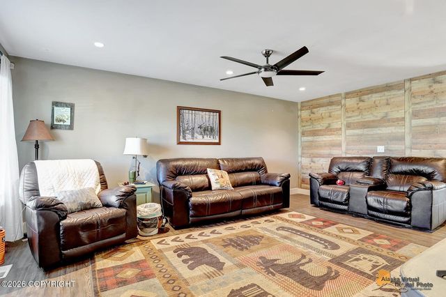 1029 S Felton Street, Palmer, AK 99645