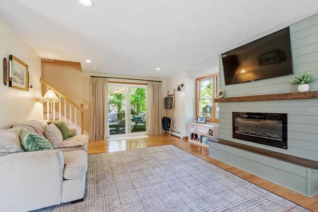 134 Avon St, Leominster, MA 01453
