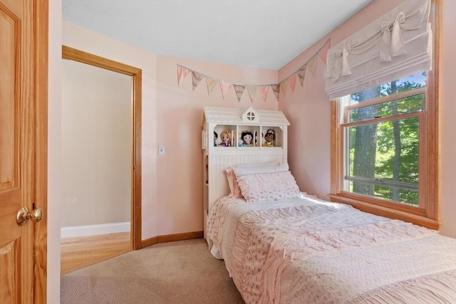 134 Avon St, Leominster, MA 01453