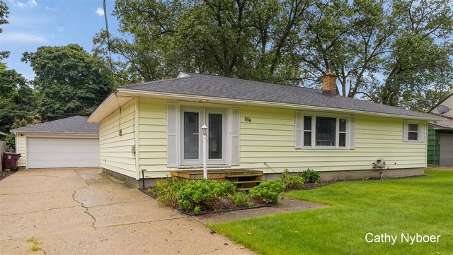 656 West Street, Muskegon, MI 49442