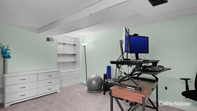 656 West Street, Muskegon, MI 49442