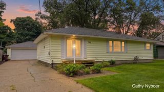 656 West Street, Muskegon, MI 49442