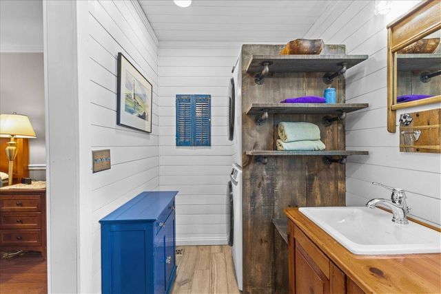 37 Countryside Drive, Essex, VT 05452