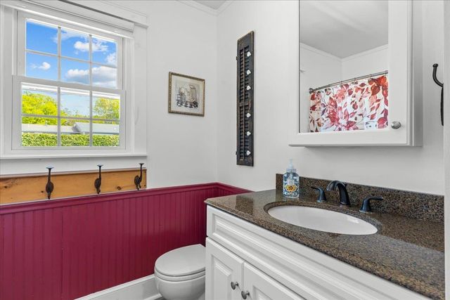 37 Countryside Drive, Essex, VT 05452