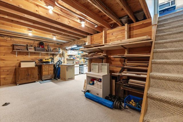37 Countryside Drive, Essex, VT 05452