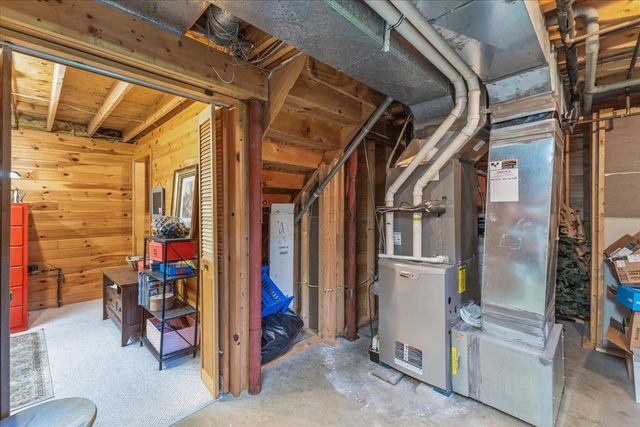 37 Countryside Drive, Essex, VT 05452