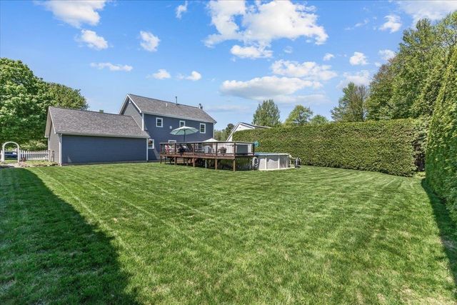 37 Countryside Drive, Essex, VT 05452