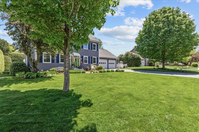 37 Countryside Drive, Essex, VT 05452