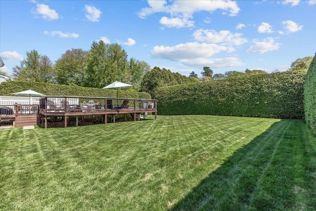 37 Countryside Drive, Essex, VT 05452