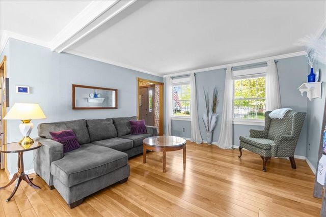 37 Countryside Drive, Essex, VT 05452