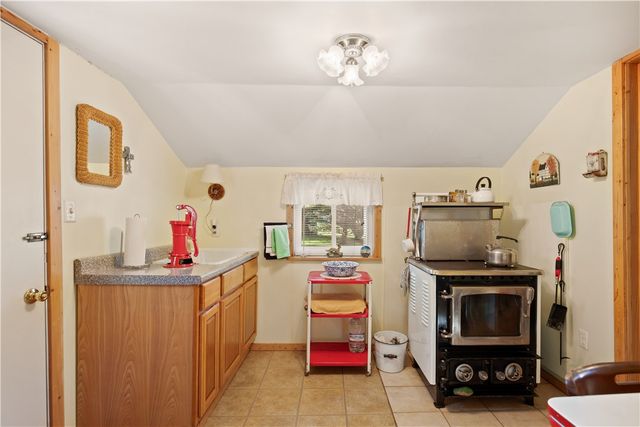 154 Findley St, New Baltimore Boro, PA 15553