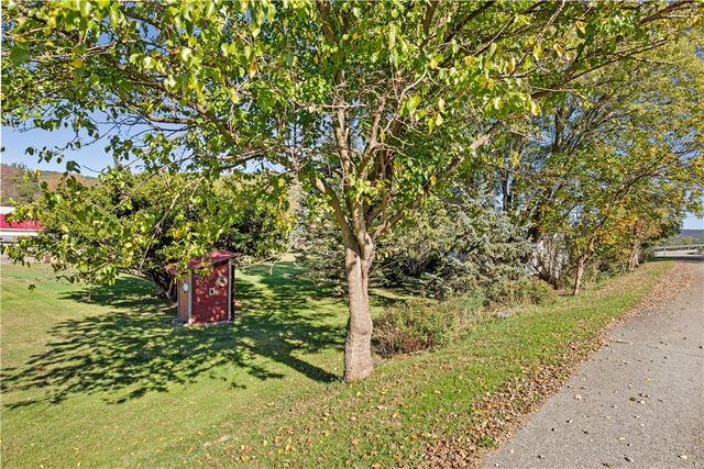 154 Findley St, New Baltimore Boro, PA 15553