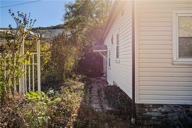 154 Findley St, New Baltimore Boro, PA 15553