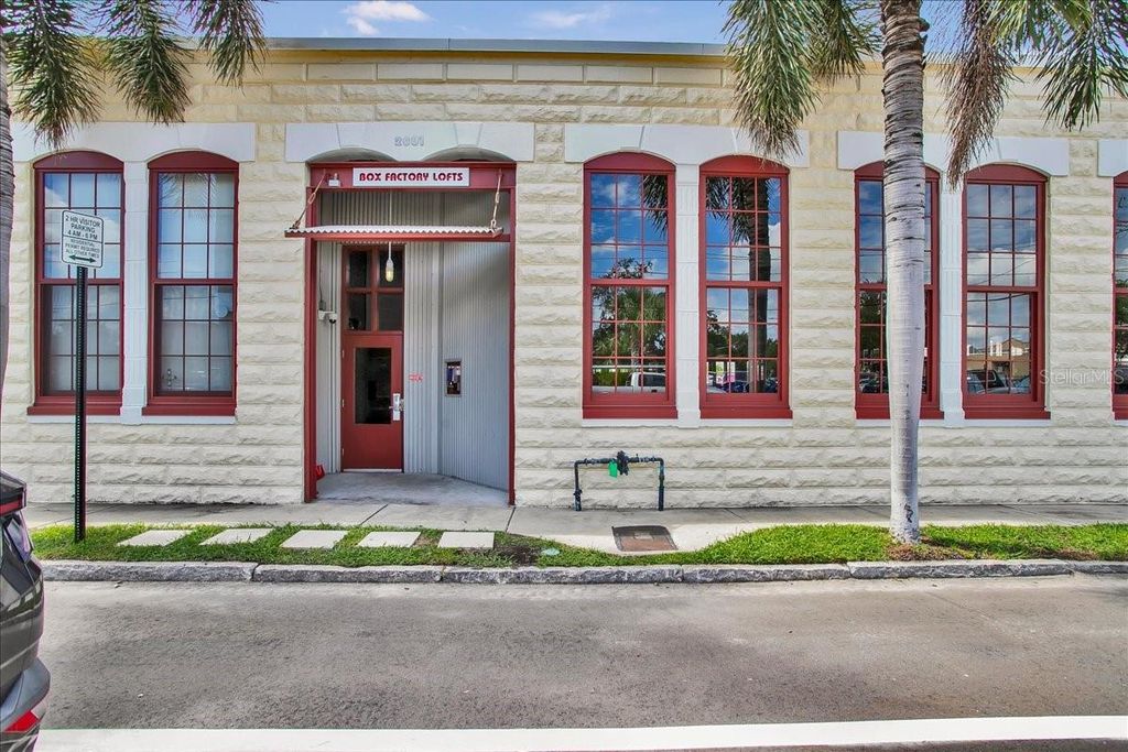 Image 1 of property listing at 2001 E 2ND AVENUE 24, Tampa, FL 33605
